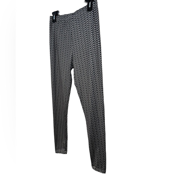 Chain Link Design Black and Gray Leggings Juniors Girls Size L ☀️ - Picture 3 of 14